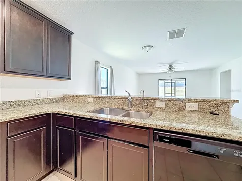 1899 Amber Sweet Circle Dundee FL 33838