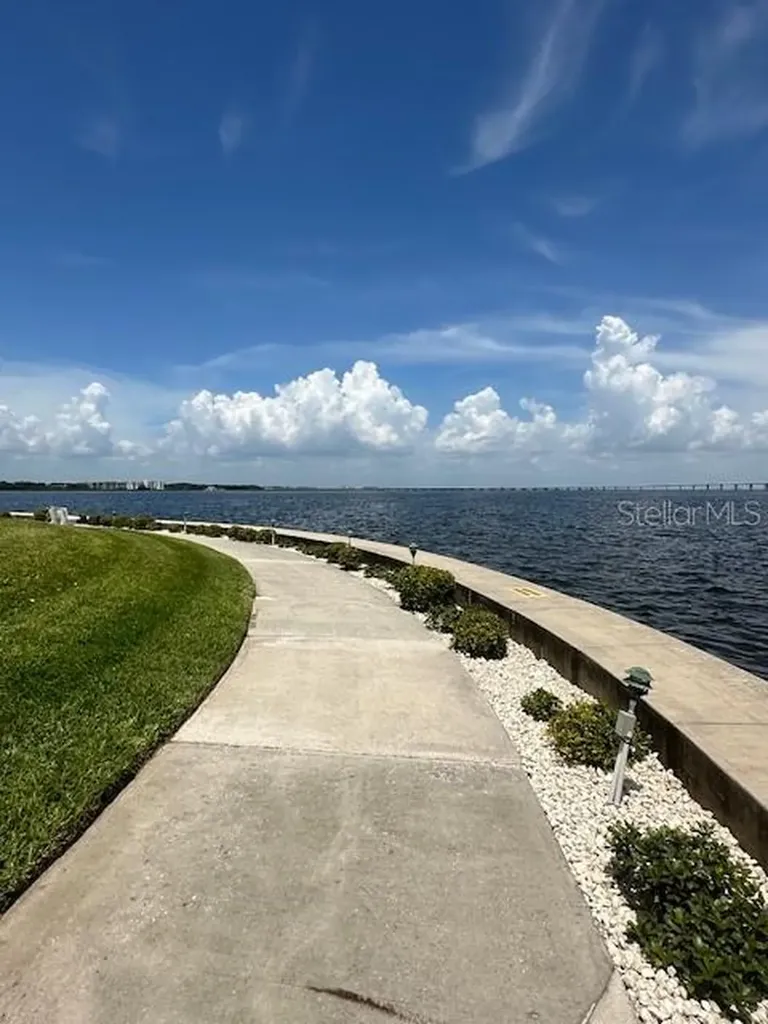 19029 Us Highway 19 N Clearwater FL 33764