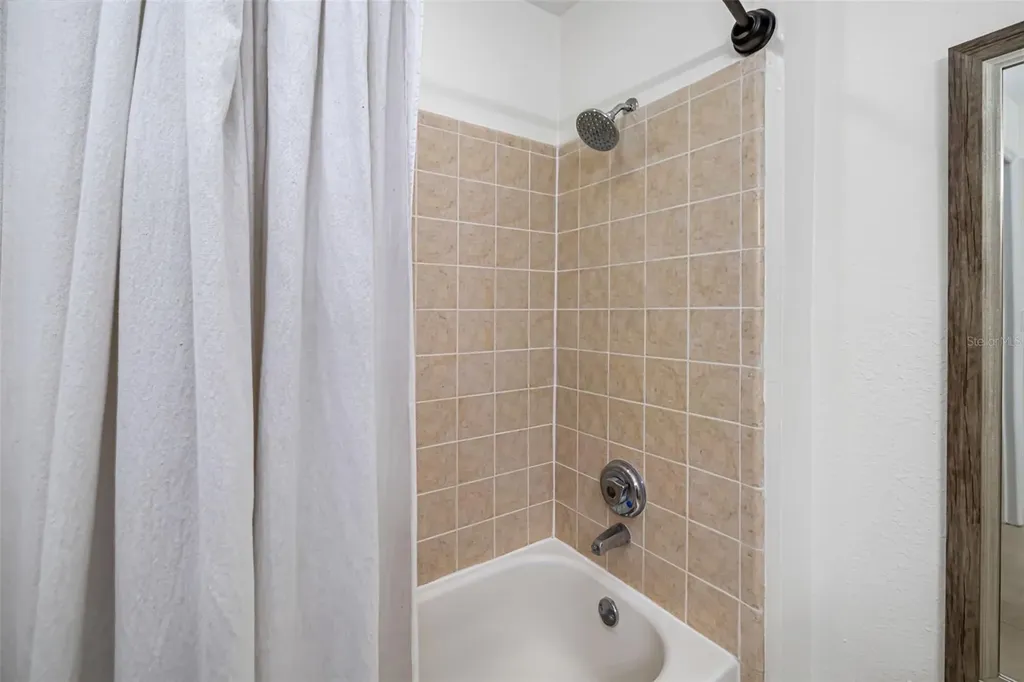 4053 Crockers Lake Boulevard Sarasota FL 34238