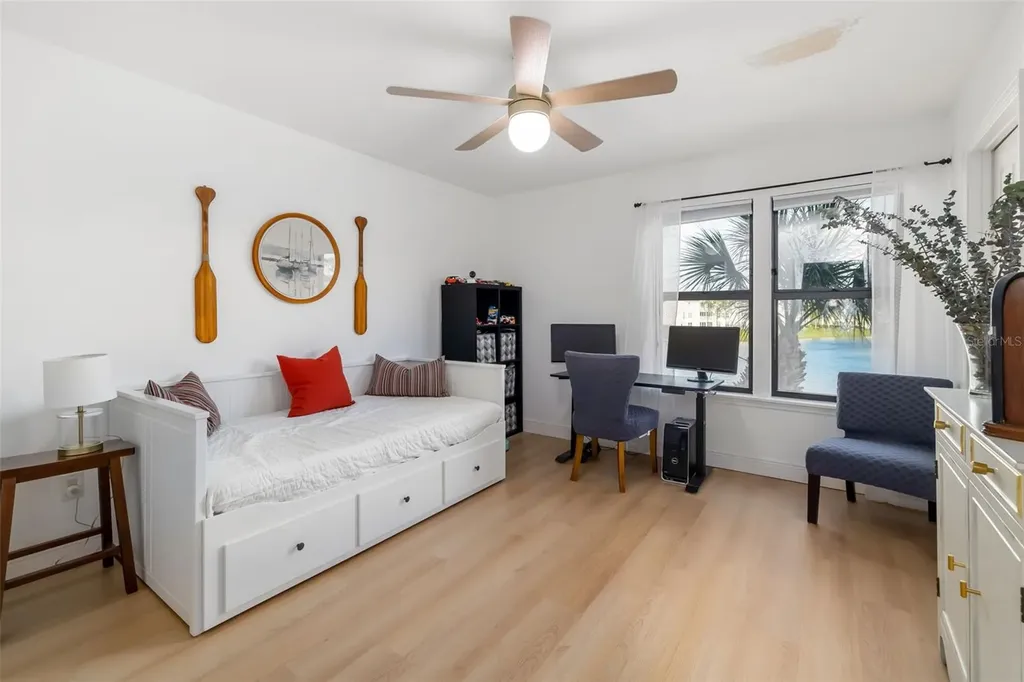 4053 Crockers Lake Boulevard Sarasota FL 34238