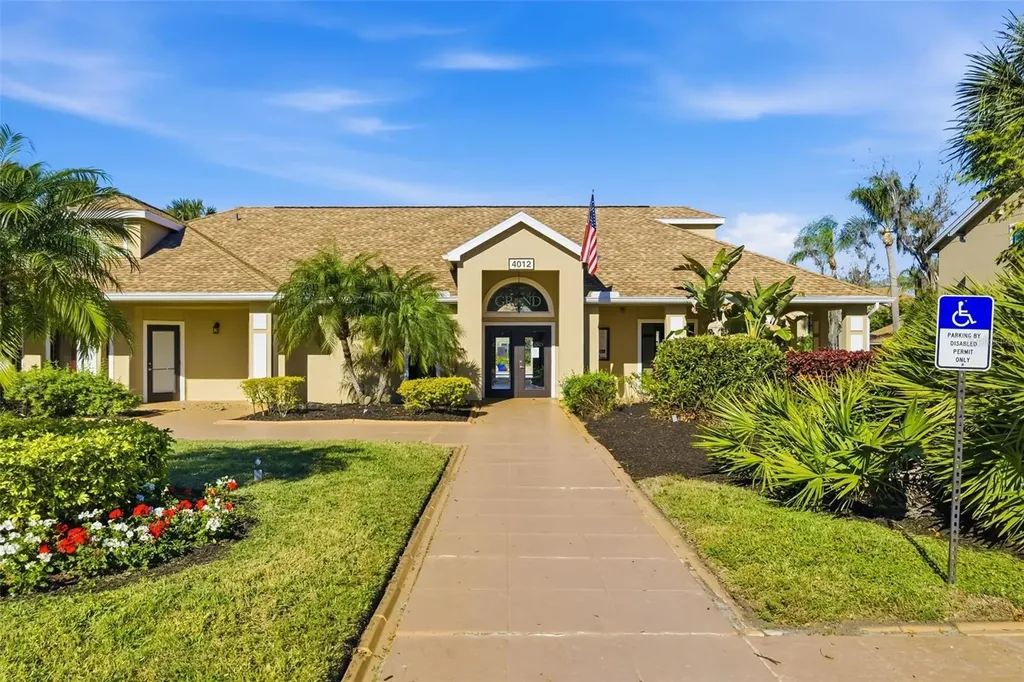 4053 Crockers Lake Boulevard Sarasota FL 34238
