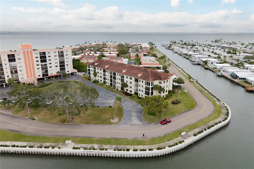 19029 Us Highway 19 N Clearwater FL 33764