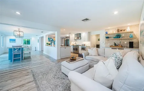 2910 Alton Drive St Pete Beach FL 33706