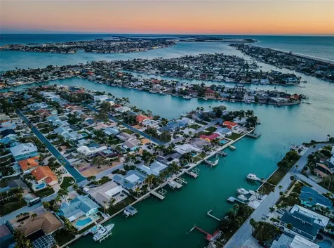 2910 Alton Drive St Pete Beach FL 33706