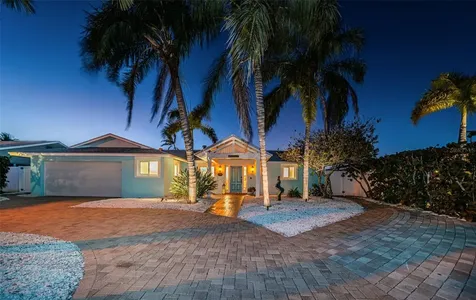 2910 Alton Drive St Pete Beach FL 33706