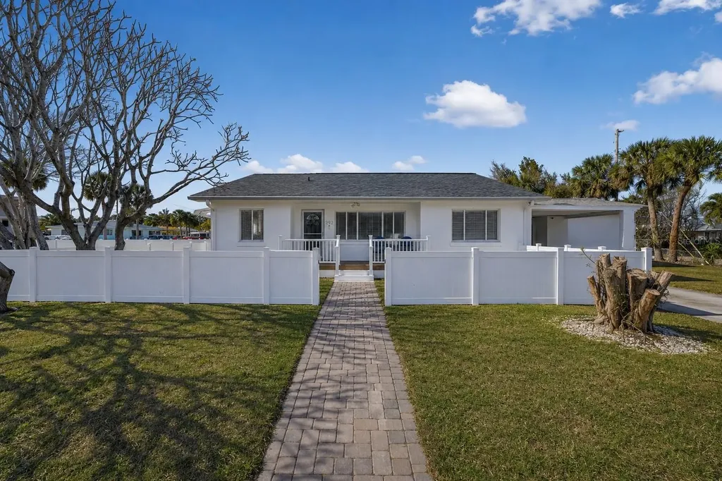 292 42nd Avenue St Pete Beach FL 33706