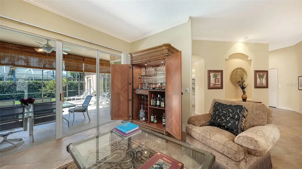 8544 Park Shore Lane Sarasota FL 34238