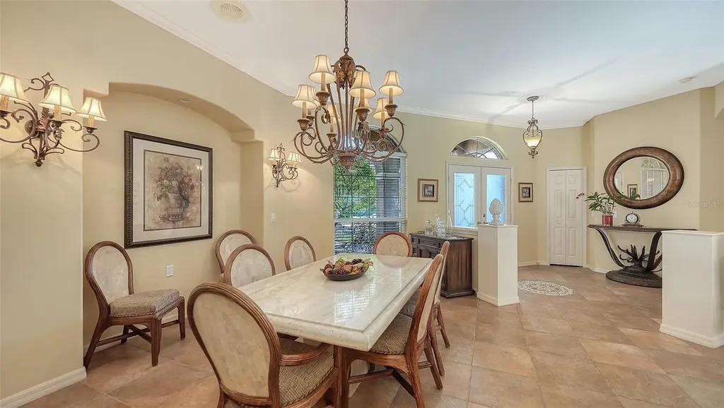 8544 Park Shore Lane Sarasota FL 34238