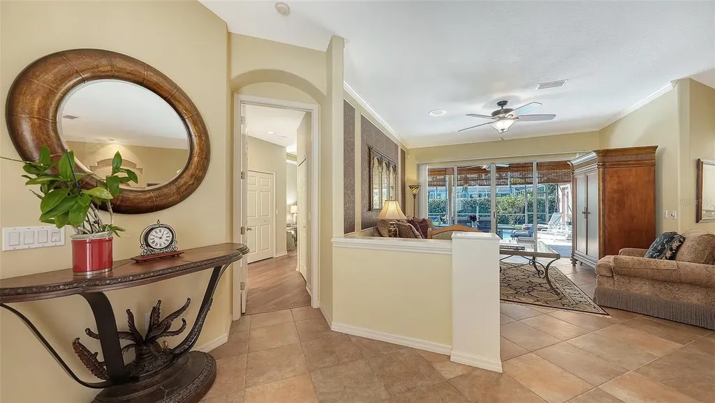 8544 Park Shore Lane Sarasota FL 34238