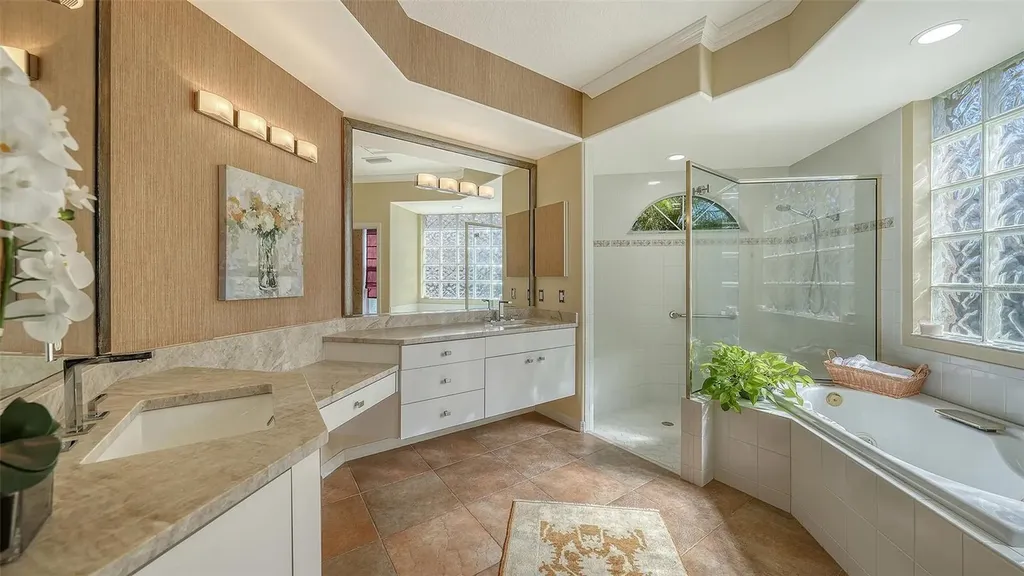 8544 Park Shore Lane Sarasota FL 34238