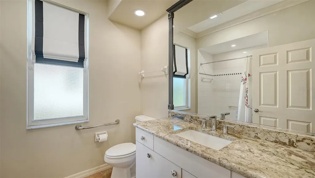 8544 Park Shore Lane Sarasota FL 34238