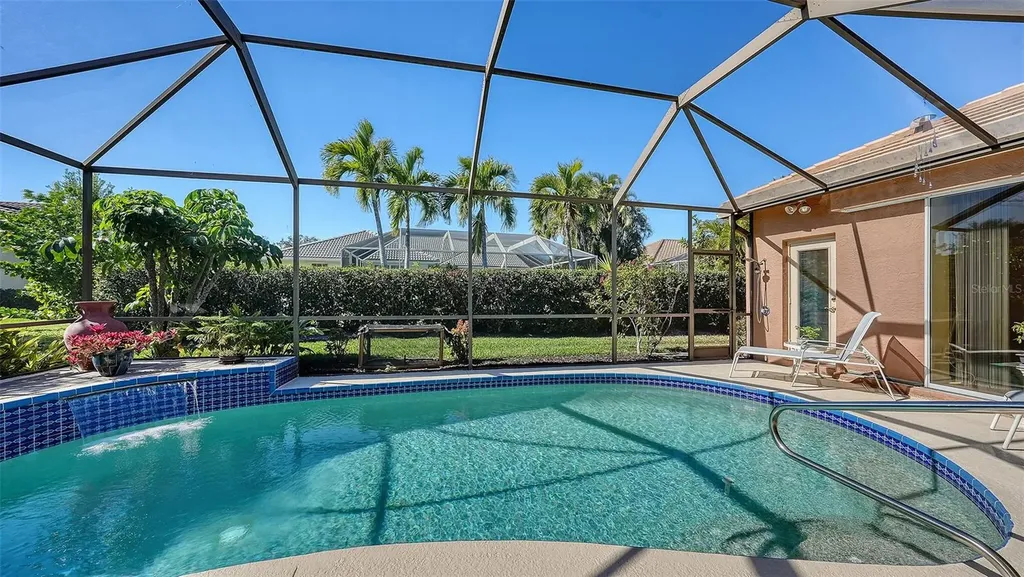 8544 Park Shore Lane Sarasota FL 34238