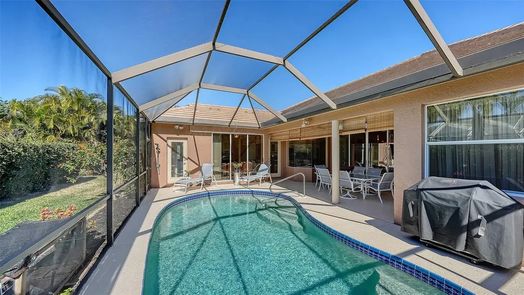 8544 Park Shore Lane Sarasota FL 34238