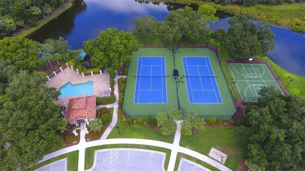 8544 Park Shore Lane Sarasota FL 34238
