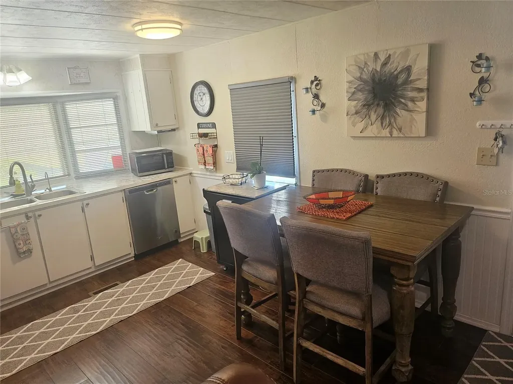 3317 Overcup Oak Terrace Sarasota FL 34237