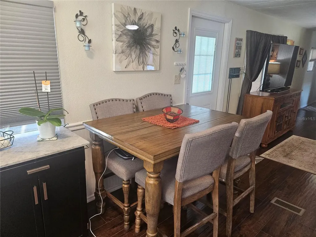 3317 Overcup Oak Terrace Sarasota FL 34237