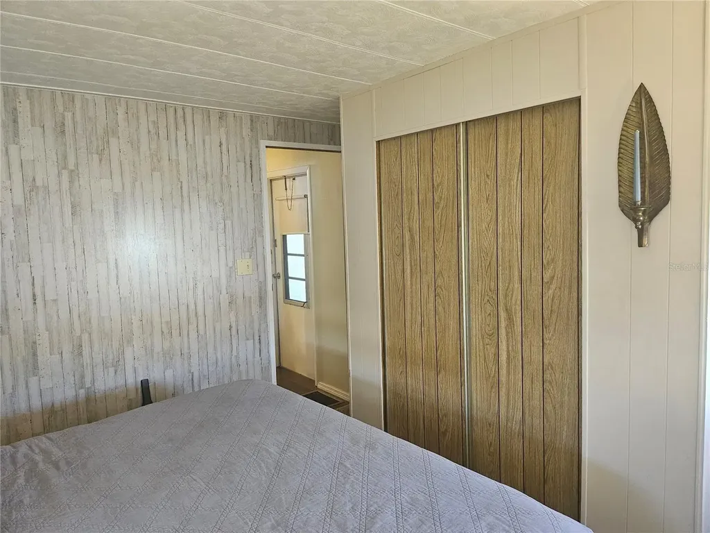 3317 Overcup Oak Terrace Sarasota FL 34237