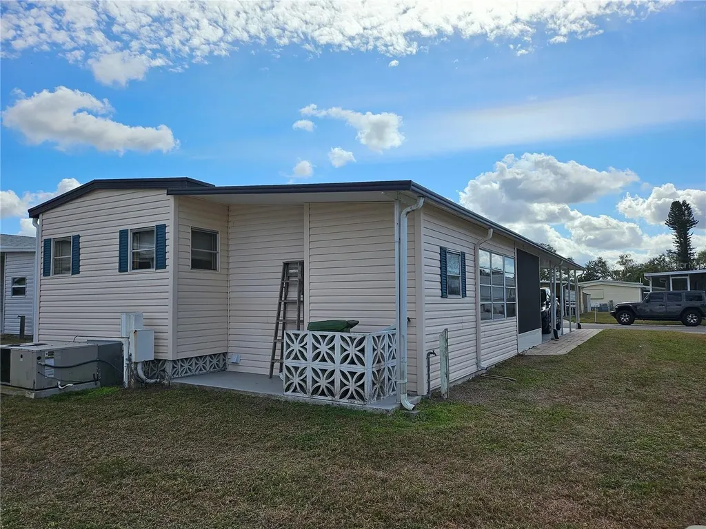 3317 Overcup Oak Terrace Sarasota FL 34237