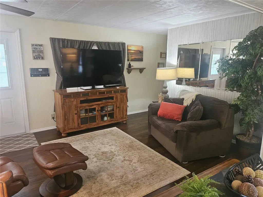 3317 Overcup Oak Terrace Sarasota FL 34237