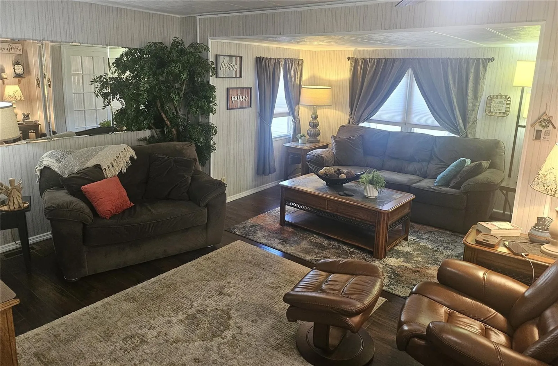 3317 Overcup Oak Terrace Sarasota FL 34237