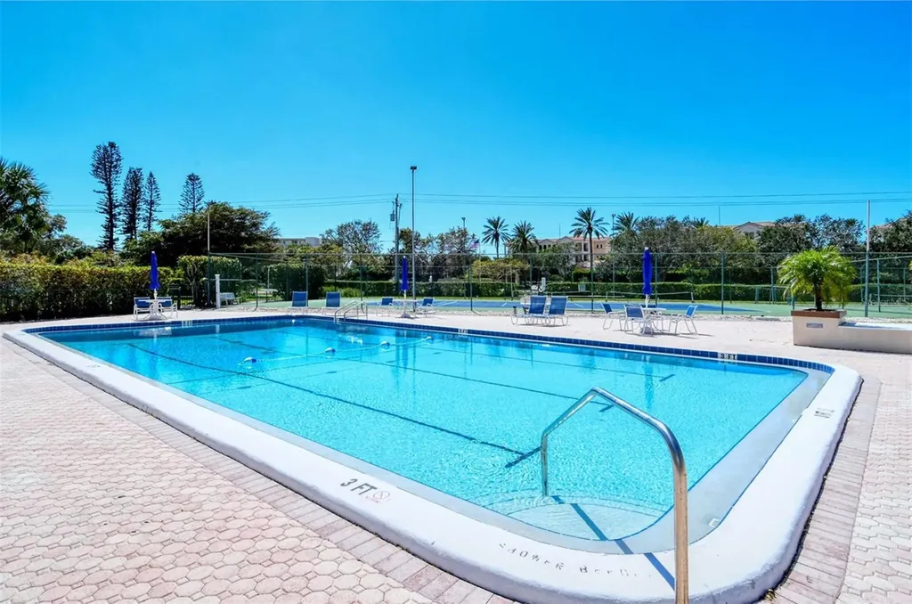 4720 Gulf Of Mexico Drive Longboat Key FL 34228