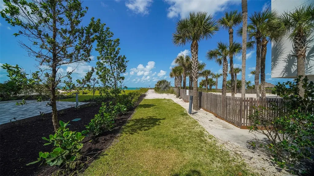 4720 Gulf Of Mexico Drive Longboat Key FL 34228