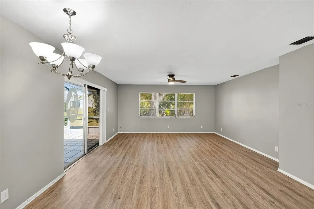 536 Pangola Drive North Fort Myers FL 33903