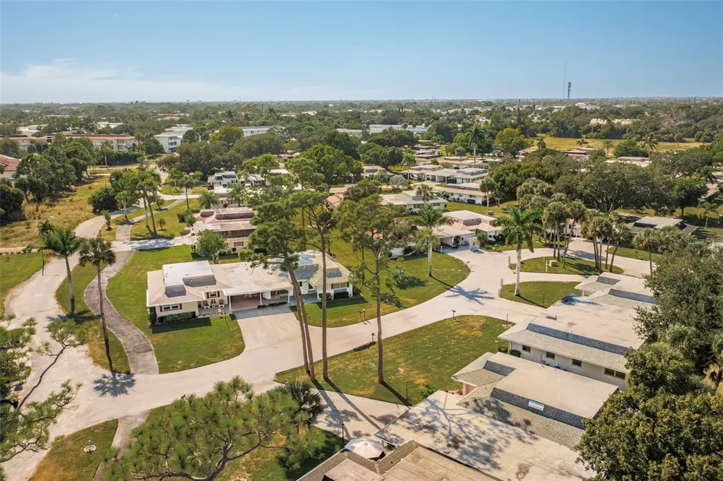 536 Pangola Drive North Fort Myers FL 33903