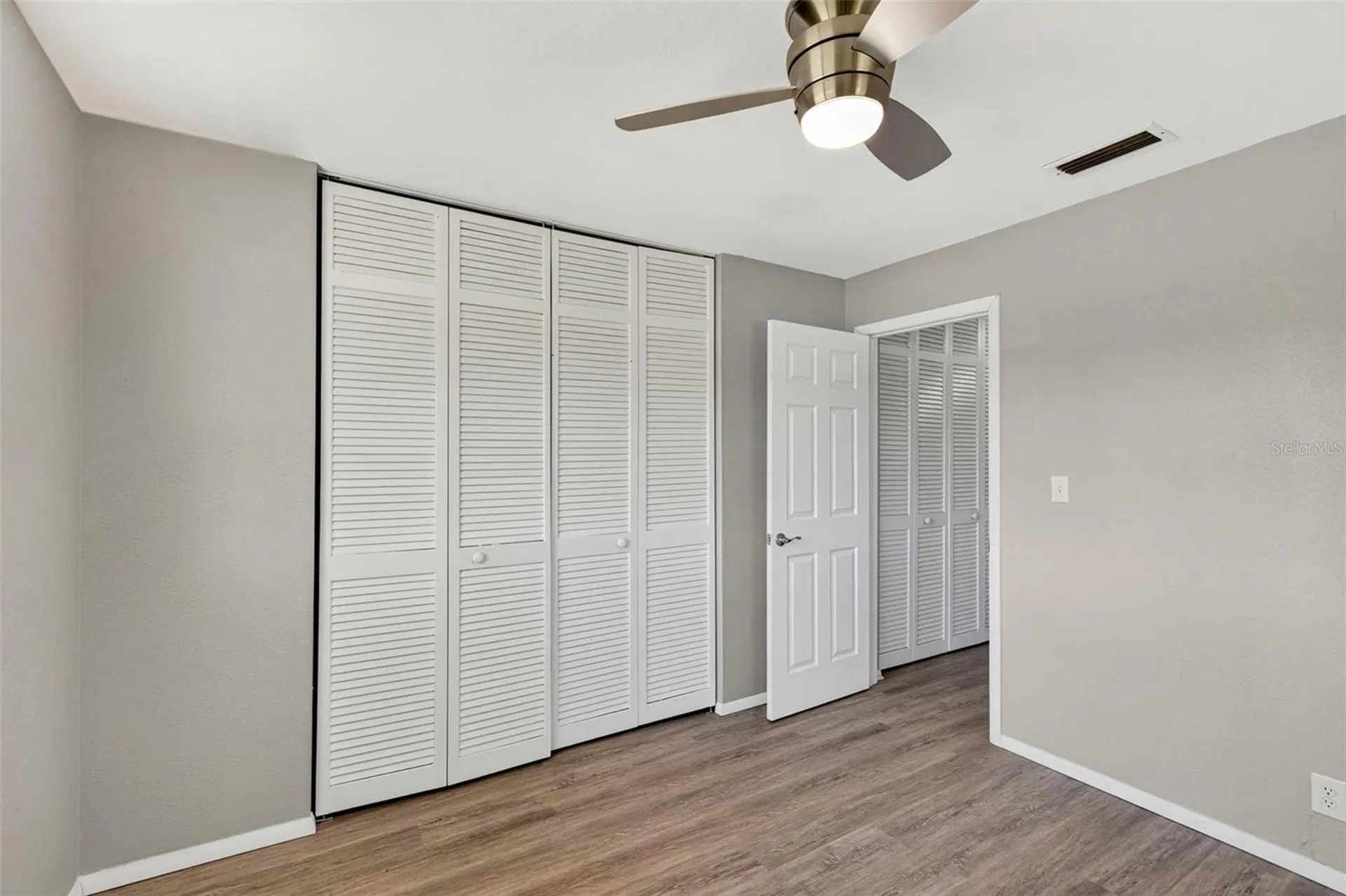 536 Pangola Drive North Fort Myers FL 33903