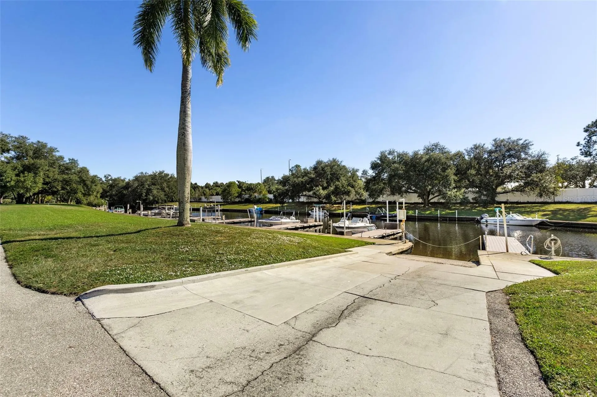 536 Pangola Drive North Fort Myers FL 33903
