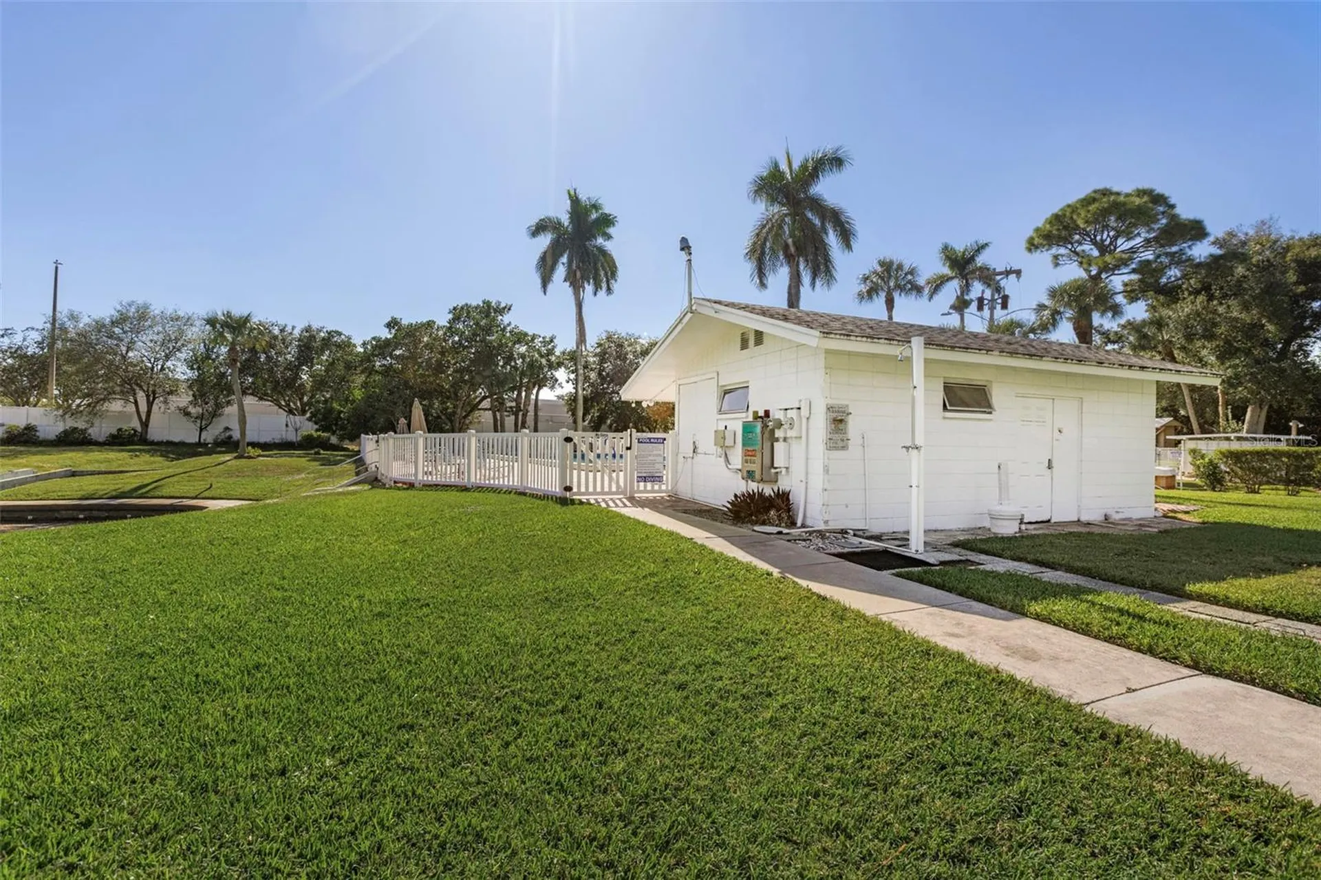 536 Pangola Drive North Fort Myers FL 33903