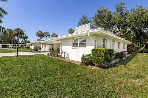 536 Pangola Drive North Fort Myers FL 33903