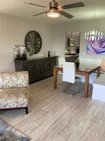 5725 80th Street N St Petersburg FL 33709