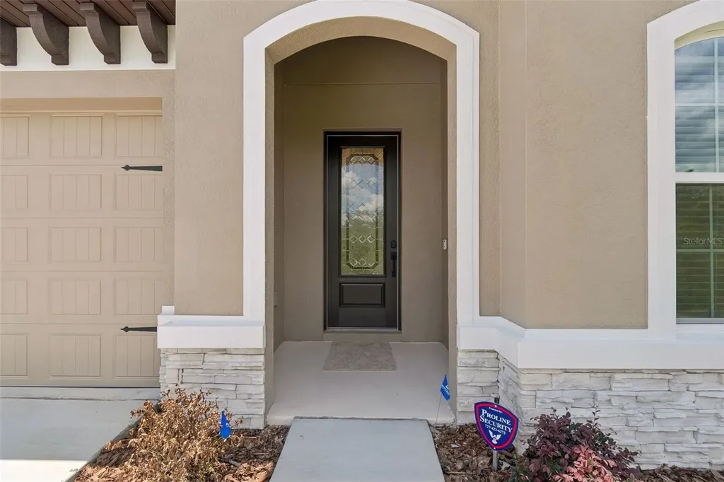 8283 Nittany Road Weeki Wachee FL 34613