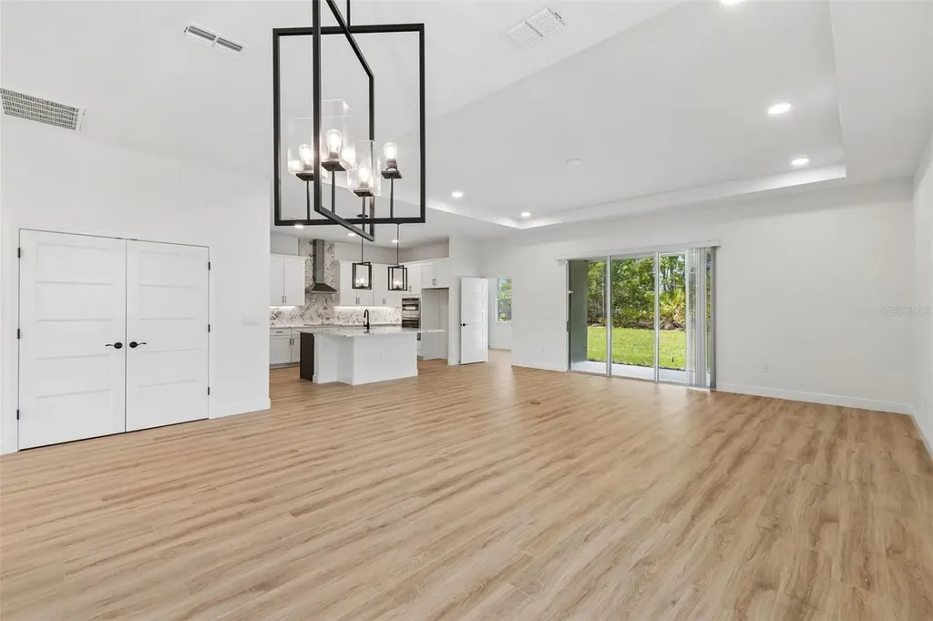 8283 Nittany Road Weeki Wachee FL 34613