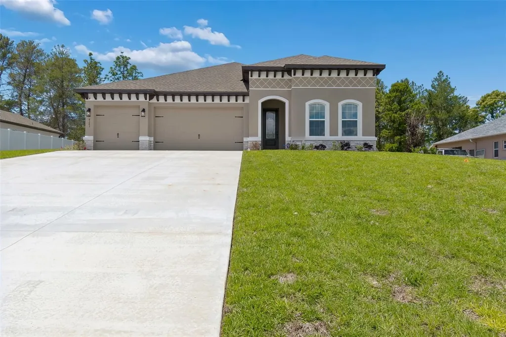 8283 Nittany Road Weeki Wachee FL 34613