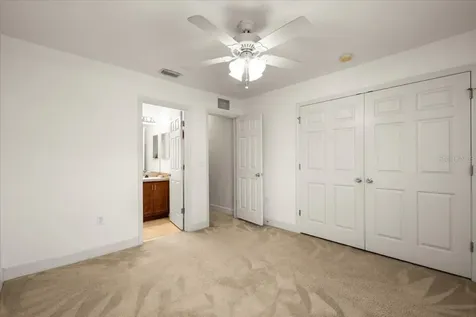 2945 SW 35th Place Gainesville FL 32608