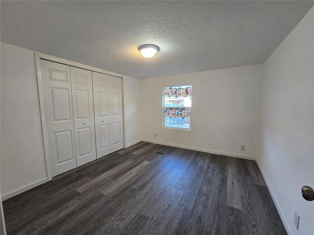 43541 Dixie Drive Paisley FL 32767