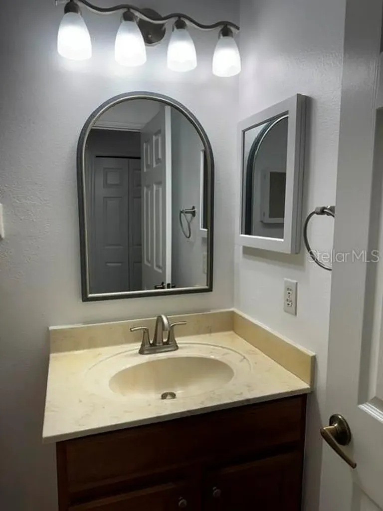 4187 Pitch Pine Circle Oviedo FL 32765