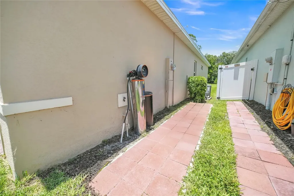 289 Siesta Vista Court Davenport FL 33896
