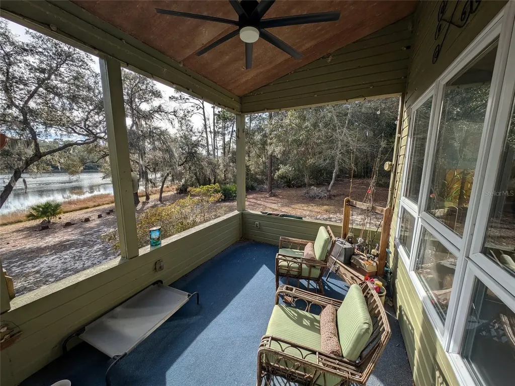 14730 SE 61st Street Road Ocklawaha FL 32179
