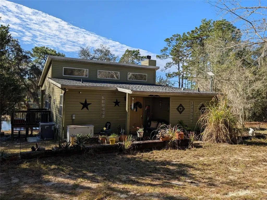 14730 SE 61st Street Road Ocklawaha FL 32179