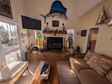14730 SE 61st Street Road Ocklawaha FL 32179