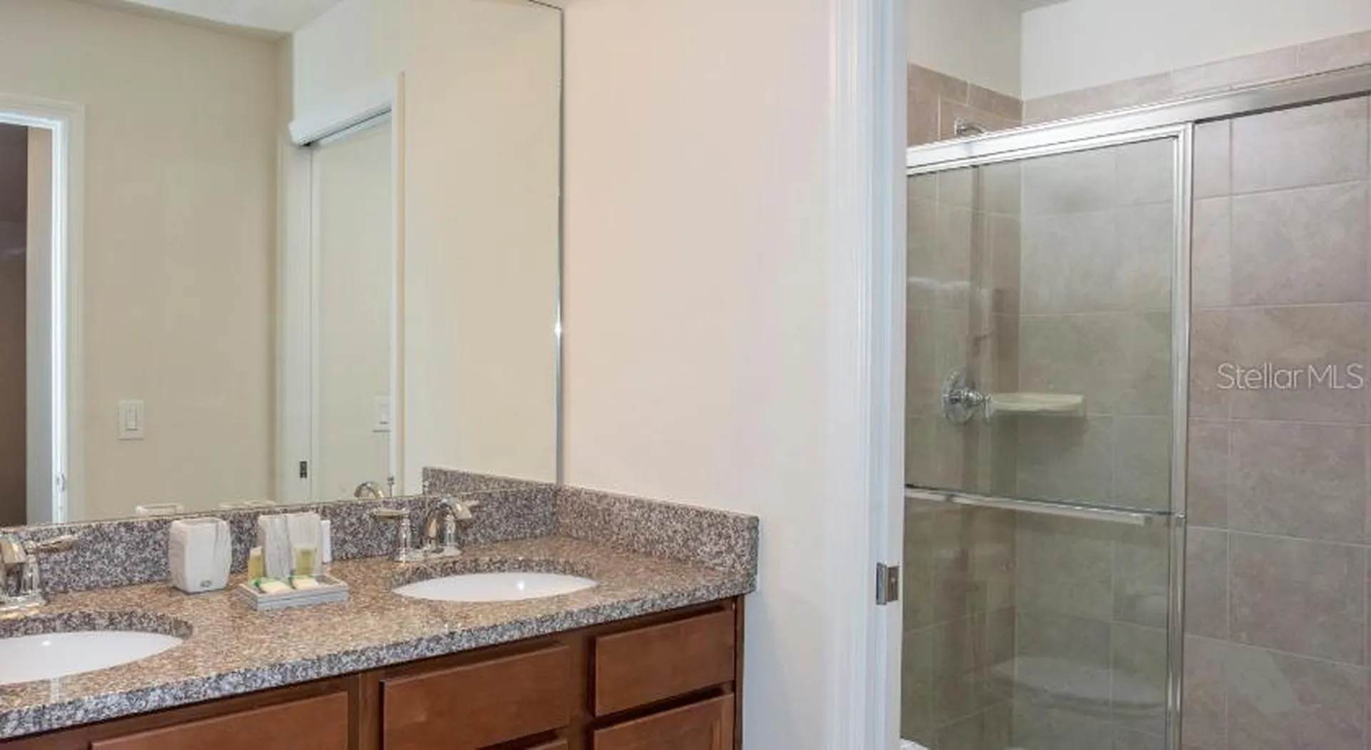 8879 Geneve Court Kissimmee FL 34747