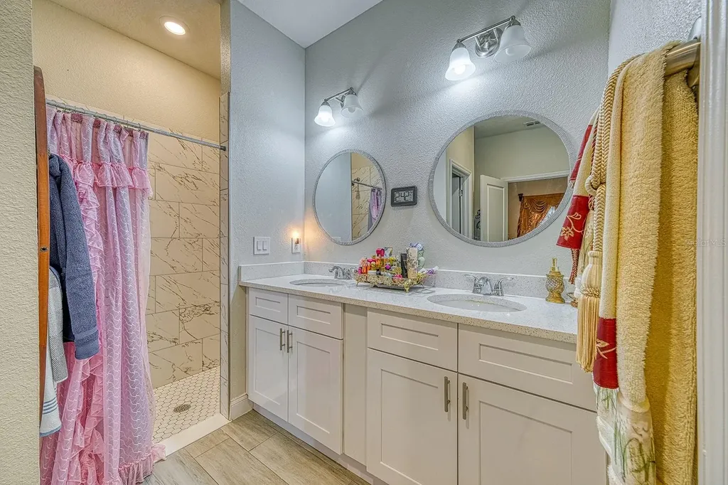 229 Starling Court Kissimmee FL 34759