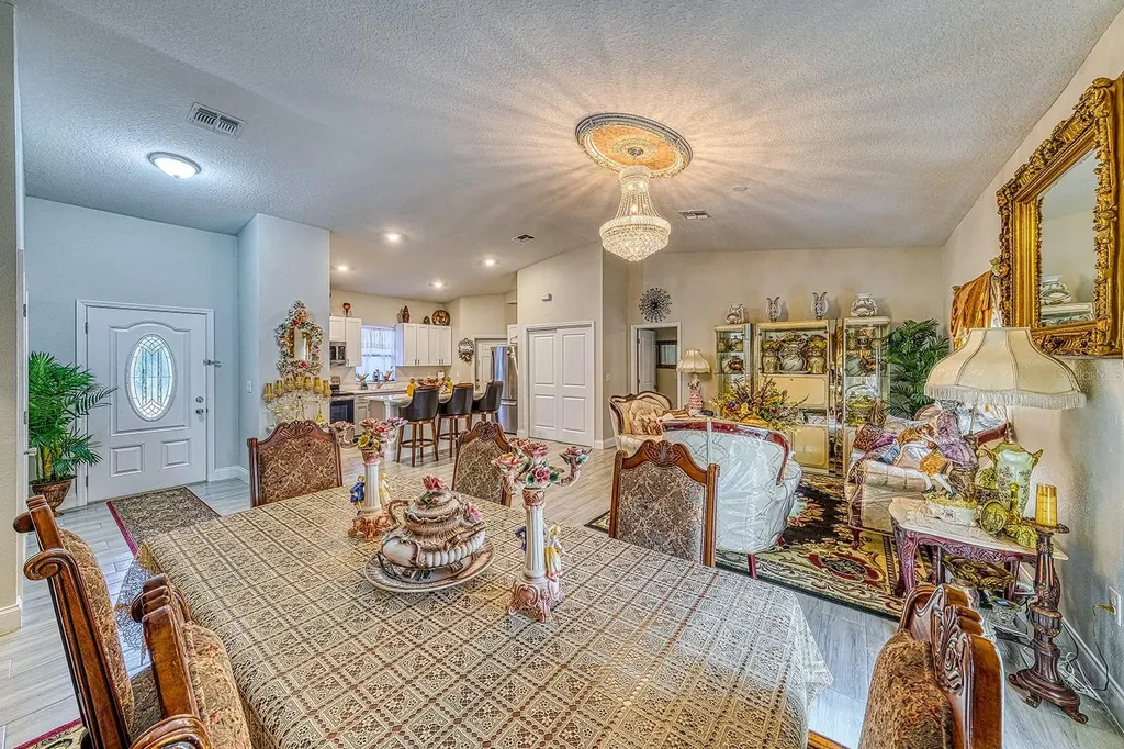 229 Starling Court Kissimmee FL 34759