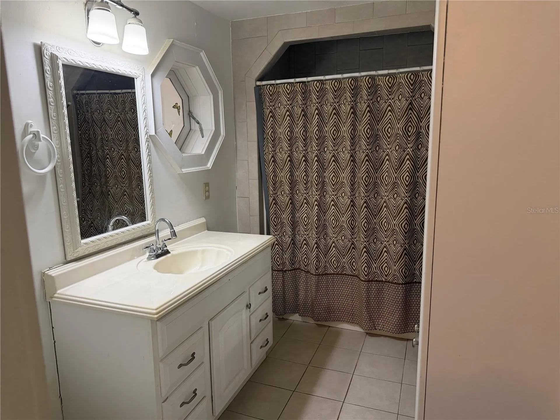 5335 6th Street Zephyrhills FL 33542