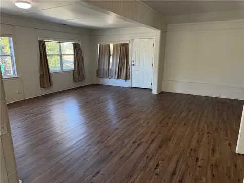 5335 6th Street Zephyrhills FL 33542