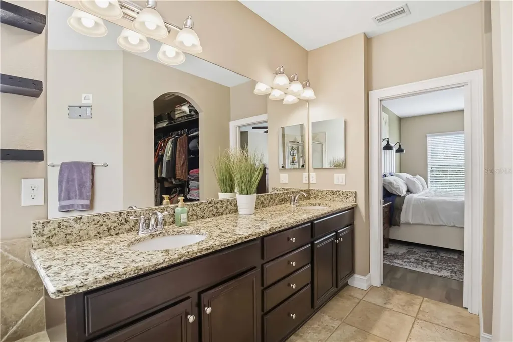 12036 Longview Lake Circle Bradenton FL 34211