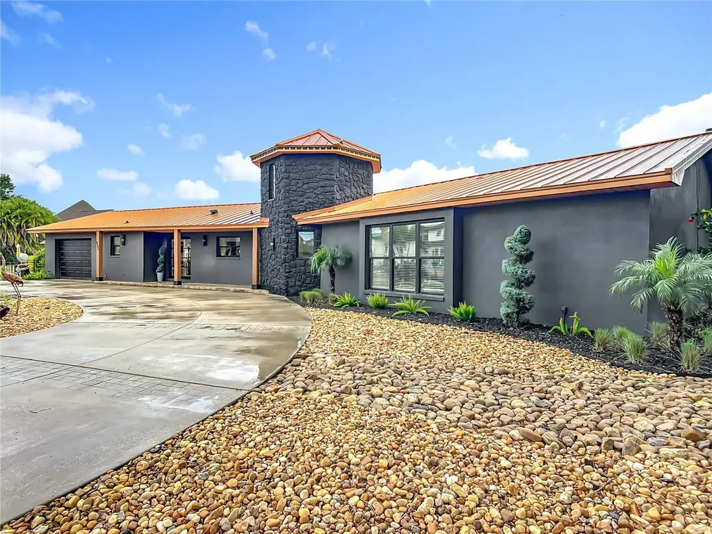 823 SW Kings Bay Drive Crystal River FL 34429